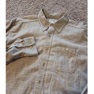 L.L. Bean mid weight houndstooth plaid button up flannel shirt mens L reg